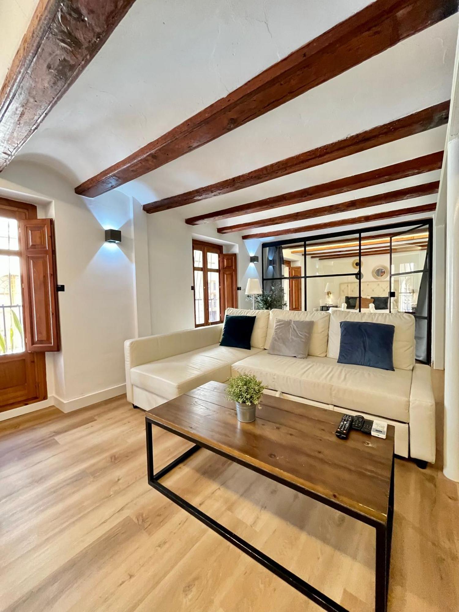 Werentvlc - Encantador Loft Casco Antiguo บาเลนเซีย ภายนอก รูปภาพ