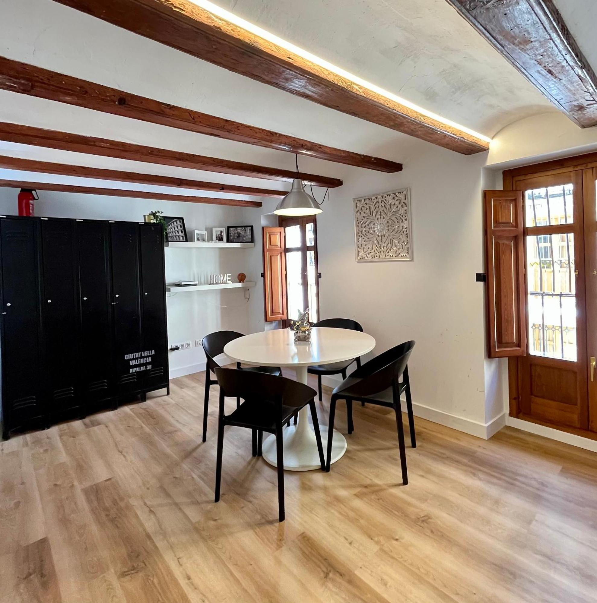 Werentvlc - Encantador Loft Casco Antiguo บาเลนเซีย ภายนอก รูปภาพ